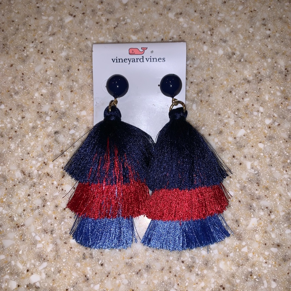 NWT Vineyard Vines Earings!!!